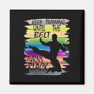 Behålla till Bälte-turerna av Black Karate Bo Magnet