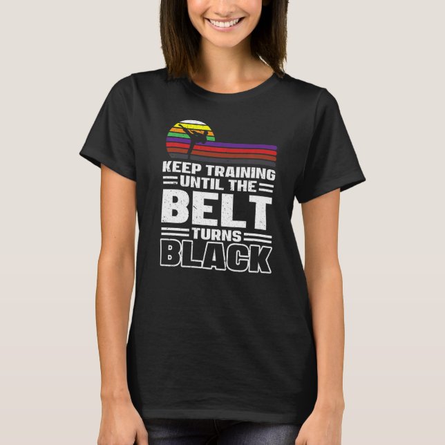 Behålla tills Bälte turnerar Black Karate Morsa T Shirt (Framsida)