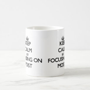Behållalugn, genom att fokusera på fuktigt kaffemugg