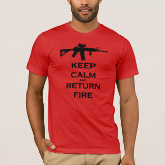 Behållalugn & retur avfyrar den öppna skjortan för tee shirt