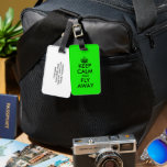 Behållans lugn och flyga iväg lustigt under grönte bagagebricka<br><div class="desc">Behålla lugn och flyga iväg roliga gröntens resande. Personligens bagageetikett för påsar och resväskor. Modern typografi med krona. Skapa din egen lugn för coolans Behålla och fortsätt citera. Bakgrunden färg och texten kan ändras. Resa humor / skämt för att resa manar och kvinnor. Söt även för pilot-, steward- eller stewarinna....</div>
