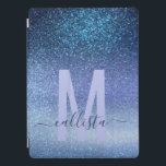 Behållare för svart pastel Blue Triple Glitter Omb iPad Pro Skydd<br><div class="desc">Den här eleganten, glamoreringen och chicen är perfekt för trendiget och snyggtens giriga flicka. Den har en faux tryckt glatt marin blå glitter i periwinkle blue till pastellblå övertoningsmbre. Den är modern, söt, giftig, unik och coola. Anpassa med ditt personlig monogram och börja med det. ***VIKTIG DESIGN-ANMÄRKNING: Om du vill...</div>