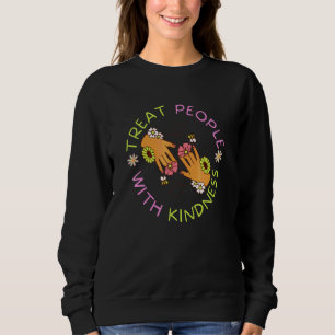 Behandla människor med vänlighet Händer med blommo T Shirt