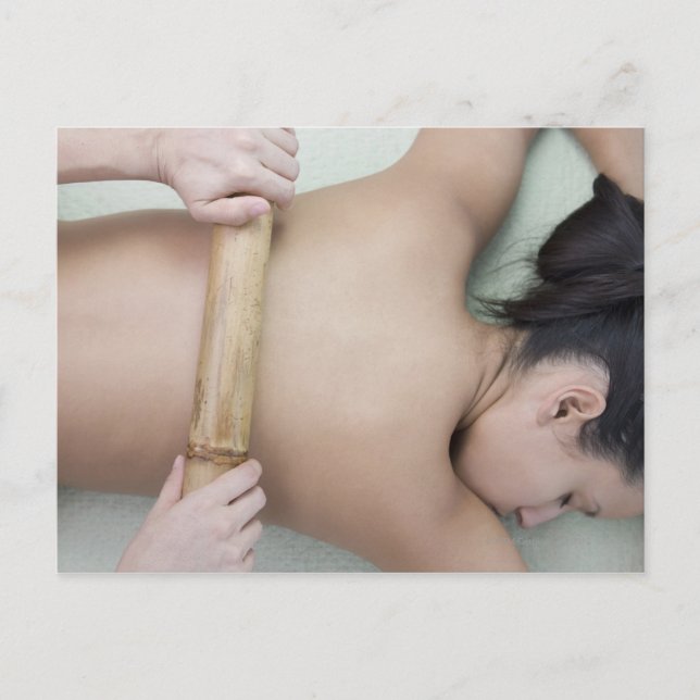 Behandling av kvinnor som får spa vykort (Framsida)
