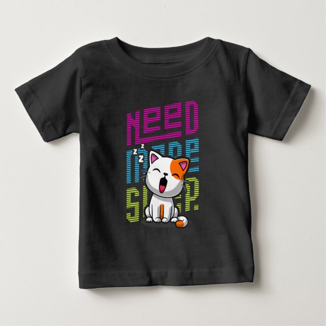 Behöver mer strömsparläge | Funny Cat söt yawn-utt T Shirt (Framsida)