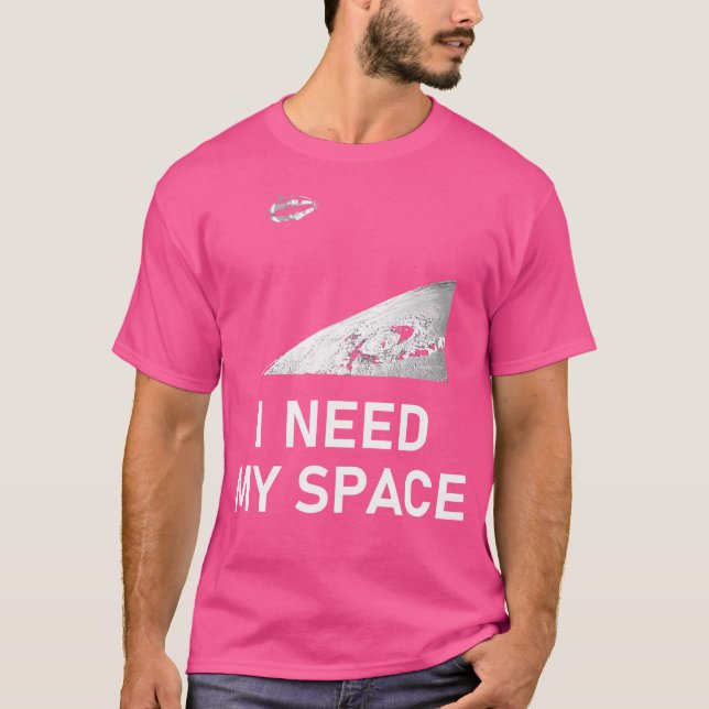Behöver mitt space Social Avstånd astronomivetensk T Shirt (Framsida)