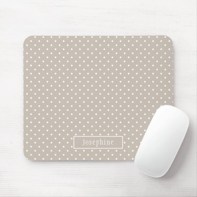 Beige And White Polka Dots Pattern With Name Musmatta (Med mus)