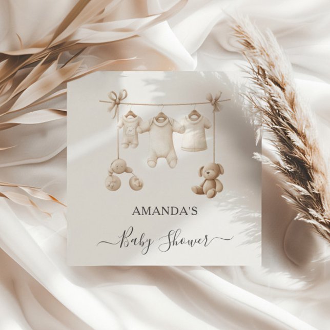 Beige Baby Clothes And Toys Baby Shower Pappersservett (Skapare uppladdad)