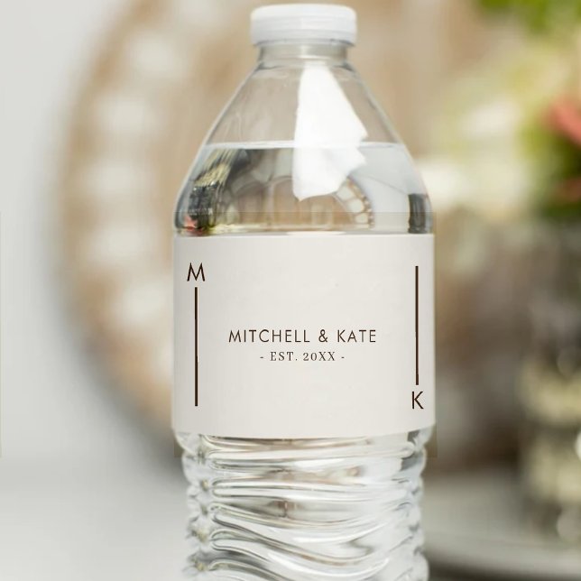 Beige Brown Simple Monogram Bröllop Vattenflaska Etikett (Beige Brown Simple Monogram Wedding Water Bottle Label
)