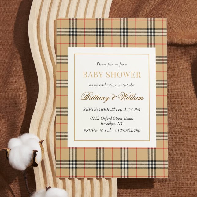 Beige Check Play Baby Shower Inbjudningar (Skapare uppladdad)