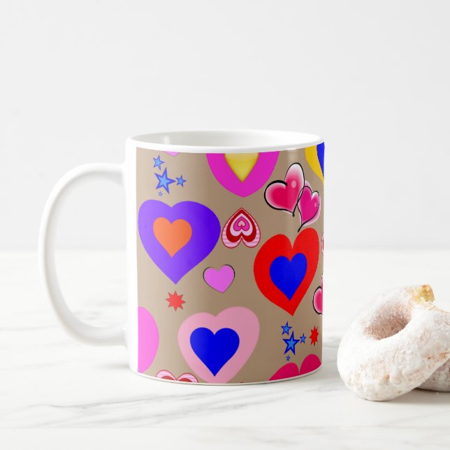 Beige Colorful Hearts Mugg (Med munk)