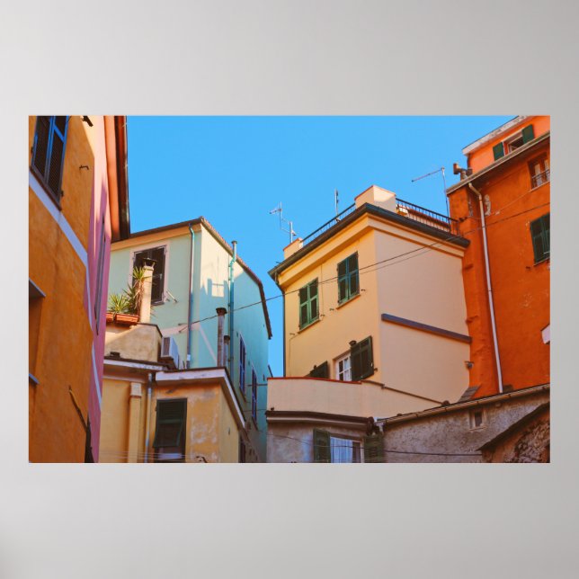 BEIGE CONRETE HOUSE BESIDE BROWN HOUSE POSTER (Framsidan)