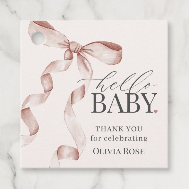 Beige Coquette Bow Girl Baby Shower Gåvor Etiketter (Framsida)