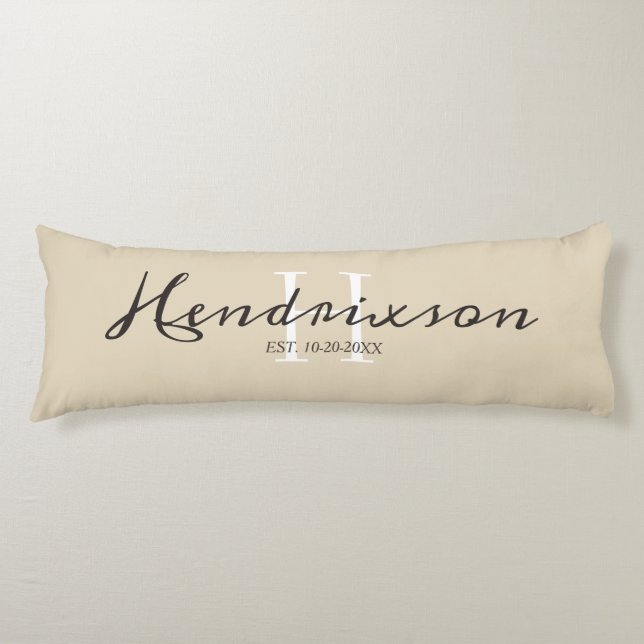 Beige Customized Monogram Namn Elegant Kroppskudde (Framsidan)