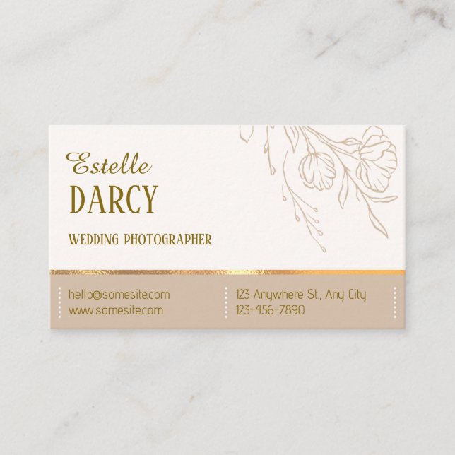 Beige Elegant Professionell Visitkort (Framsida)