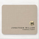 Beige Linen Guld Monogram Musmatta<br><div class="desc">Personlig Beige Linen Guld Monogram Initial Namn Title Anpassningsbar Text Mouse Pad. Modern design - ett inledande mongram emblem namn och titel eller text som du själv väljer i klassisk tidlös blocktypografi. Anpassa med din egen text. Tillbehör till snyggten,  underbar för använda hemma,  på kontoret eller i skolan.</div>
