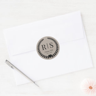 Beige Linne Brunt Bröllopsmonogram Initialer Runt Klistermärke