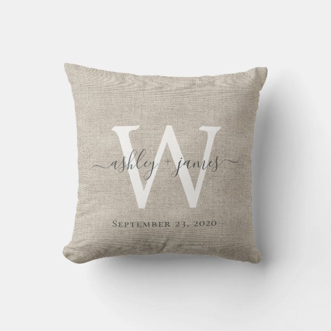 Beige Linne Vit Monogram Bröllopsskick Kudde (Framsida)
