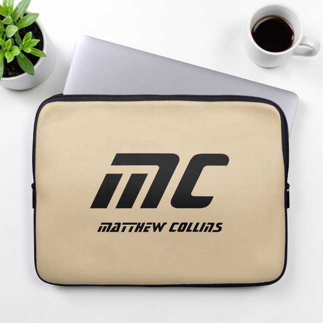 Beige Monogram Minimalist Namn Svart Text för Hono Laptop Fodral (Beige Monogram Minimalist Name Black Text for Him Laptop Sleeve)