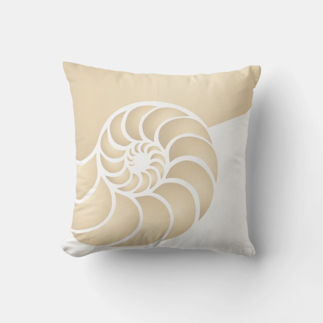 Beige Nautilus Nautical Seaside Kudde (Framsida)