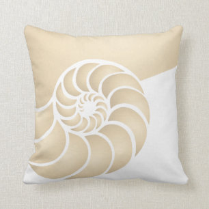 Beige Nautilus Nautical Seaside Kudde
