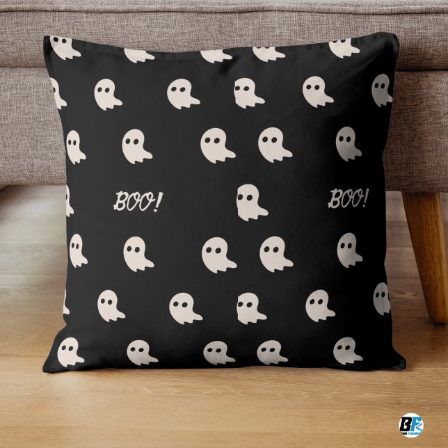 Beige och Black "Boo"! Halloween Cute-minimalt fal Kudde (Skapare uppladdad)
