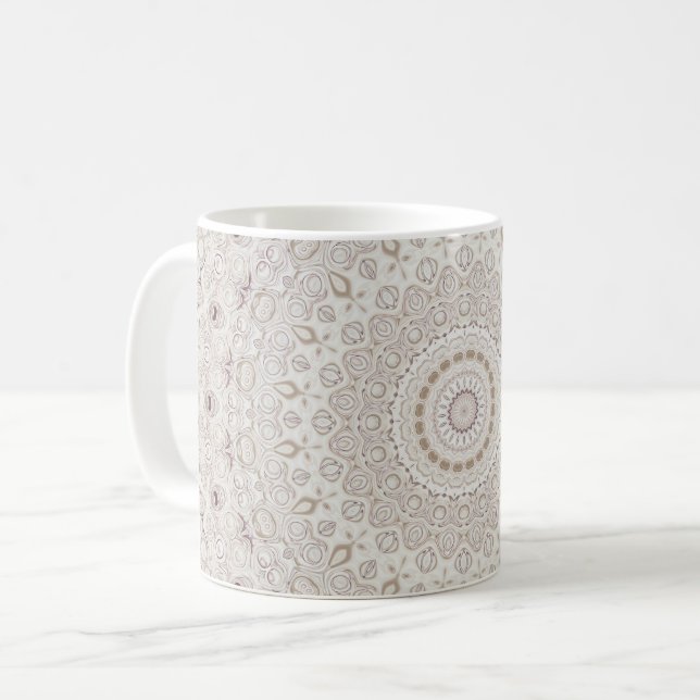 Beige och Taupe Mandala Mönster Design Kaffemugg (Framsida vänster)