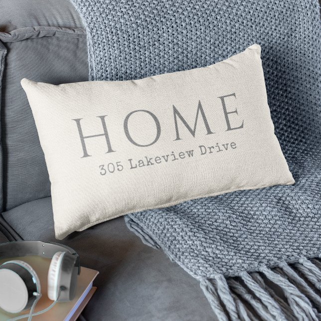 Beige Personlig Home Typography med Adress Lumbarkudde (A custom design for your home to personalize with your street address.)