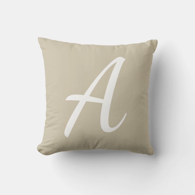 Beige Sand Monogram Kudde (Framsida)