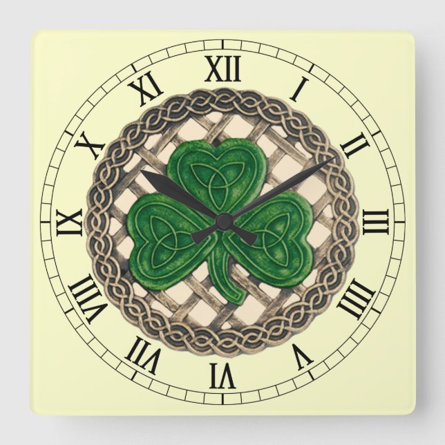 Beige Shamrock&Celtic Knots Roman Numeral Clock Fyrkantig Klocka (Framsida)