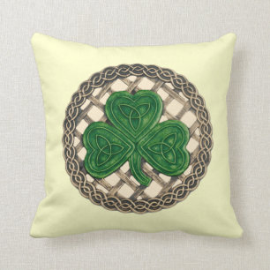 Beige Shamrock och Celtic Knots Reversible Pillow Kudde
