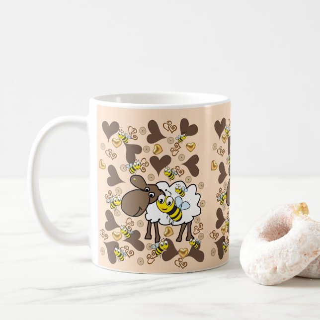 Beige Sheep Brown Hearts Mugg (Med munk)