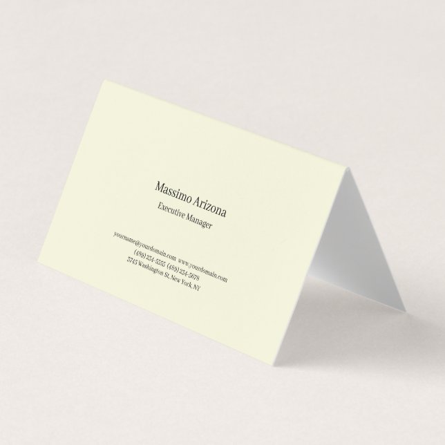 Beige Simple Plain Professional Modern Minimailst Visitkort (Framsida)