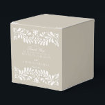 Beige Talavera-kakel Spansk stil Fiesta Bröllop Presentaskar<br><div class="desc">Alla älskar en fiesta! Denna samling är en neutral blandning av elegans och kulturellt arv, inspirerad av traditionella mexikanska Talavera-kakel-mönster. Den känsliga, beige blomgränsen utstrålar sofistikering och en touch av festlig charm, vilket gör den perfekt för din spanskt eller mexikanskt inspirerade fest. Oavsett om du är värd för en stor...</div>