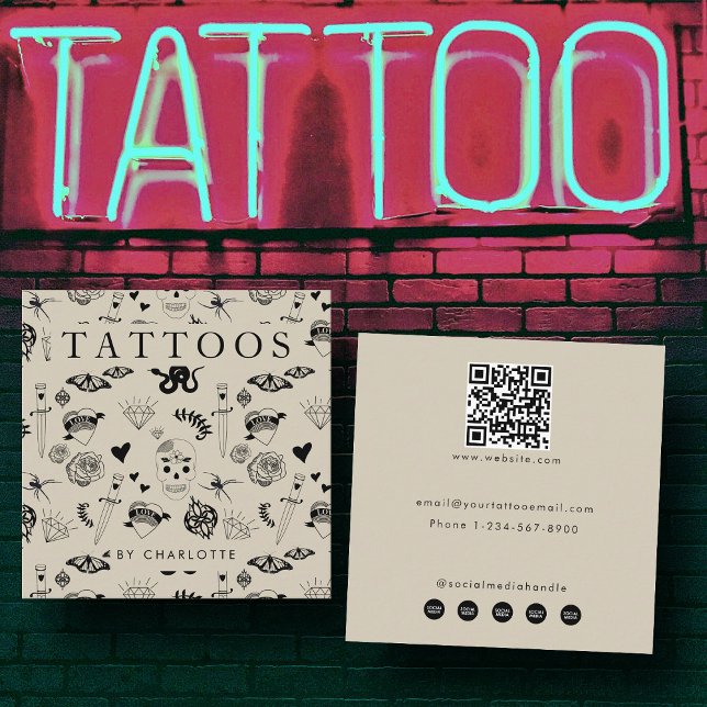 Beige Tatto Artist Anpassningsbar Social Media Ico Fyrkantigt Visitkort (Beige Tattoo Artist Custom Social Media Icons Square Business Card)