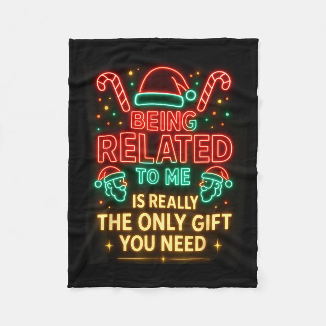 Being Related To Me Funny Christmas Family Xmas Pa Fleecefilt (Framsidan)
