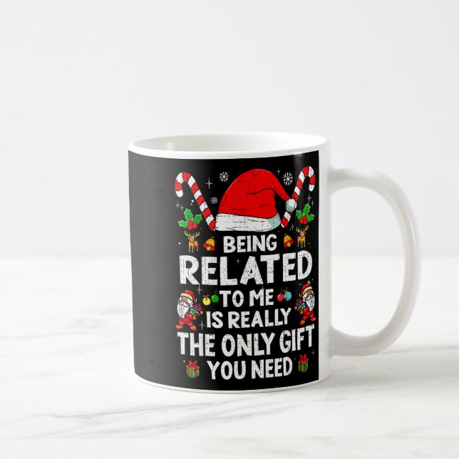 Being Related To Me Funny Christmas Family Xmas Pa Kaffemugg (Höger)