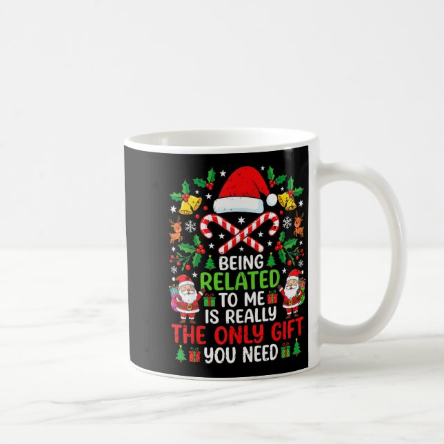 Being Related To Me Funny Christmas Family Xmas Pa Kaffemugg (Höger)