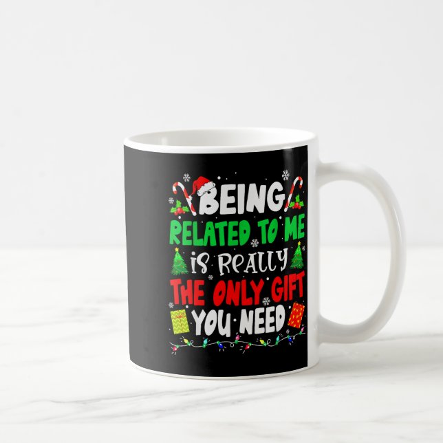 Being Related To Me Funny Christmas Family Xmas Pa Kaffemugg (Höger)