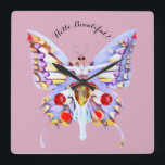 Bejeweled Dam Butterfly Art Deco-bild Fyrkantig Klocka<br><div class="desc">En underbar bild av en fjäril i dam i hennes smyckade skönhet är temat för den här badrumsdekorsamlingen. Den här fantastiska designen av Art Deco-inspirerad är gjord i pastel färg med beröring av rött och guld. Anpassa den med ett namn eller en fras som kostymer din fantasi och stil.</div>