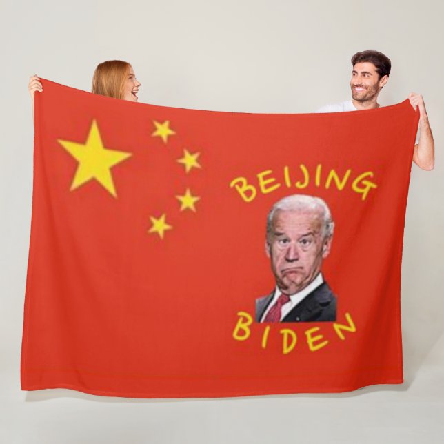 BEJING BIDEN FLEECEFILT (På plats)