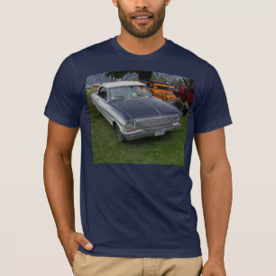 beklär den chevy novaen 1963 för vit med krom t shirt