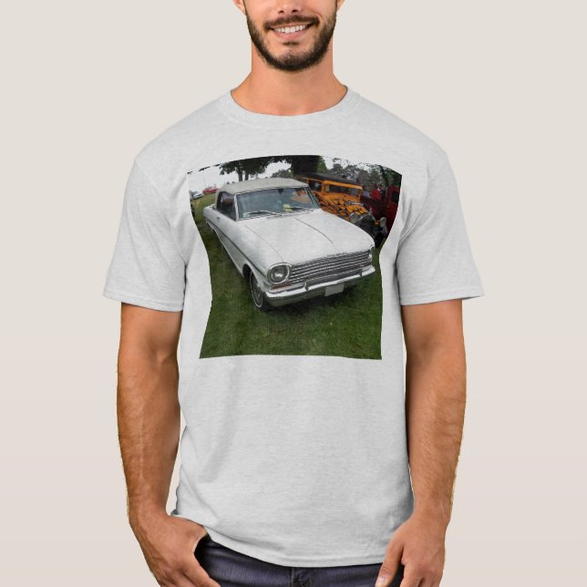 beklär den chevy novaen 1963 för vit med krom tee (Framsida)