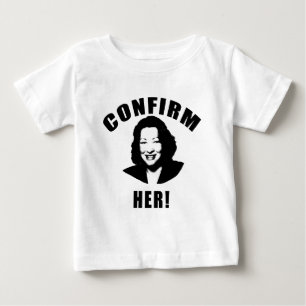 Bekräfta hennes produkter t-shirt