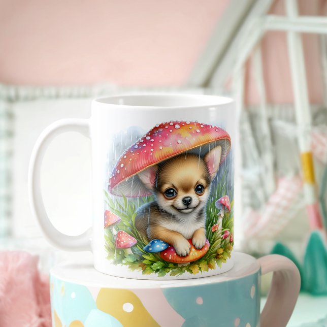 Bekvämt Chihuahua-valp under Mushroom-paraply Kaffemugg (Skapare uppladdad)