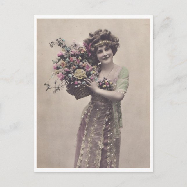 Bekvämt nedtryckt Retro Young Woman Vykort (Framsida)