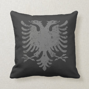 Bekymrad albansk örnvapensköld kudde