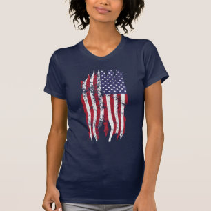 Bekymrad söndersliten amerikanska flagganT-tröja T-shirt