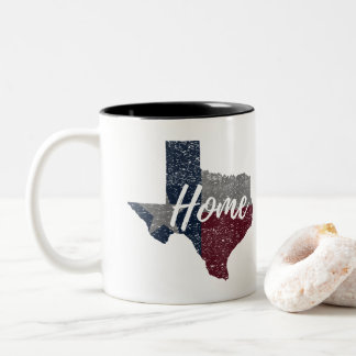 Bekymrat urblektt Texas flaggahem Två-Tonad Mugg