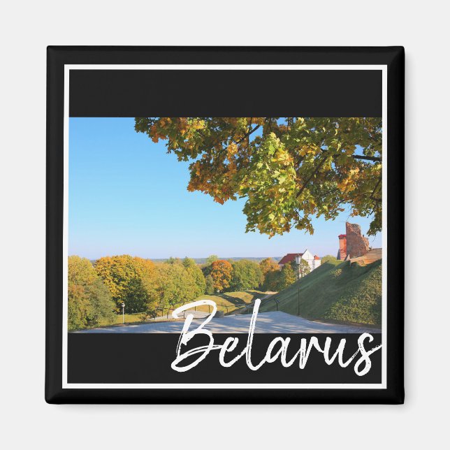 Belarus Navahrudak Castle Architecture Magnet (Framsidan)